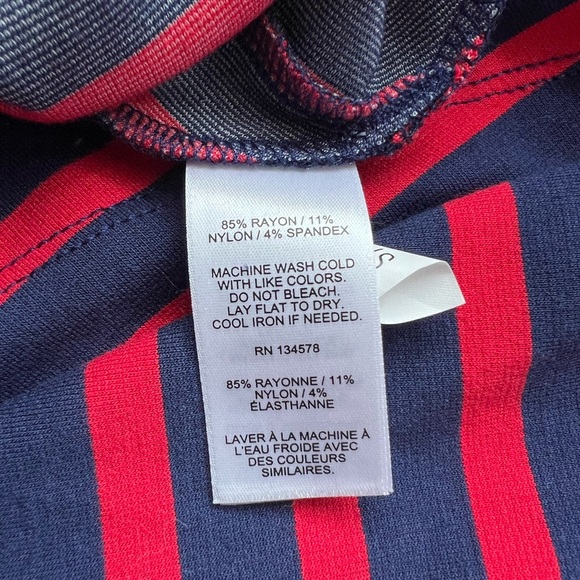 Vineyard Vines Dress - Picture 5 of 10